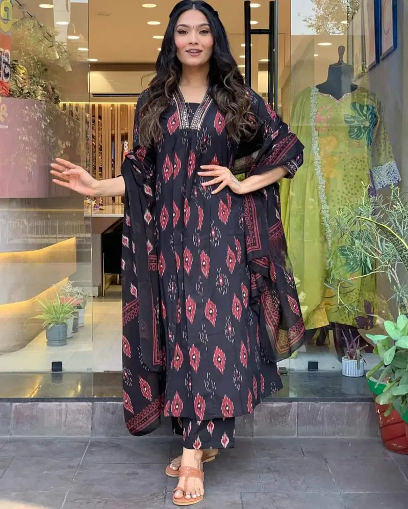 Kalaai Designer Printed Cotton Bland Kurti With Bottom Dupatta Suppliers In India
